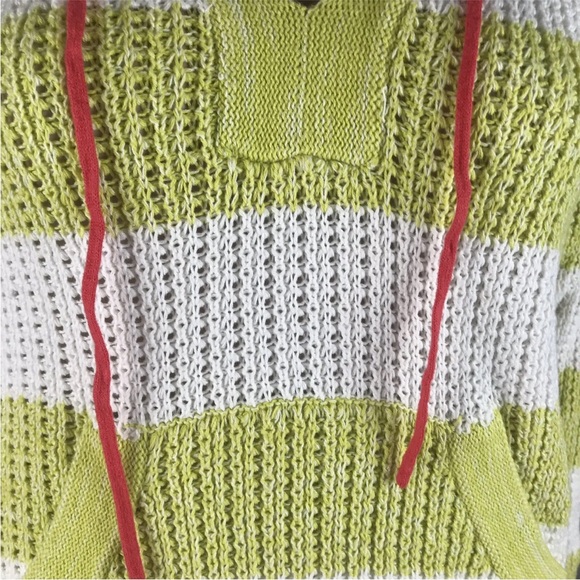 Curio Hooded Sweater - Picture 7 of 12